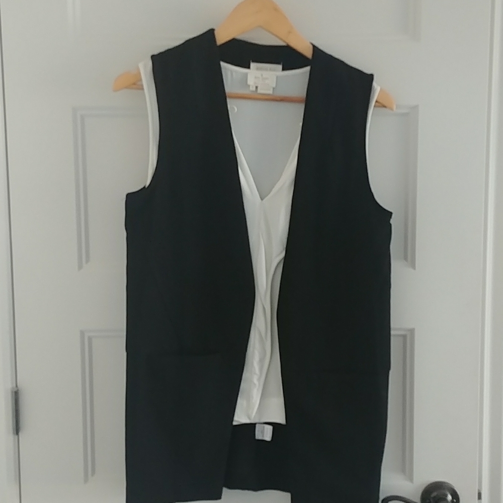 Sleeveless blazer size small